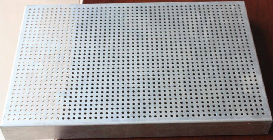 什么是沖孔鋁單板
