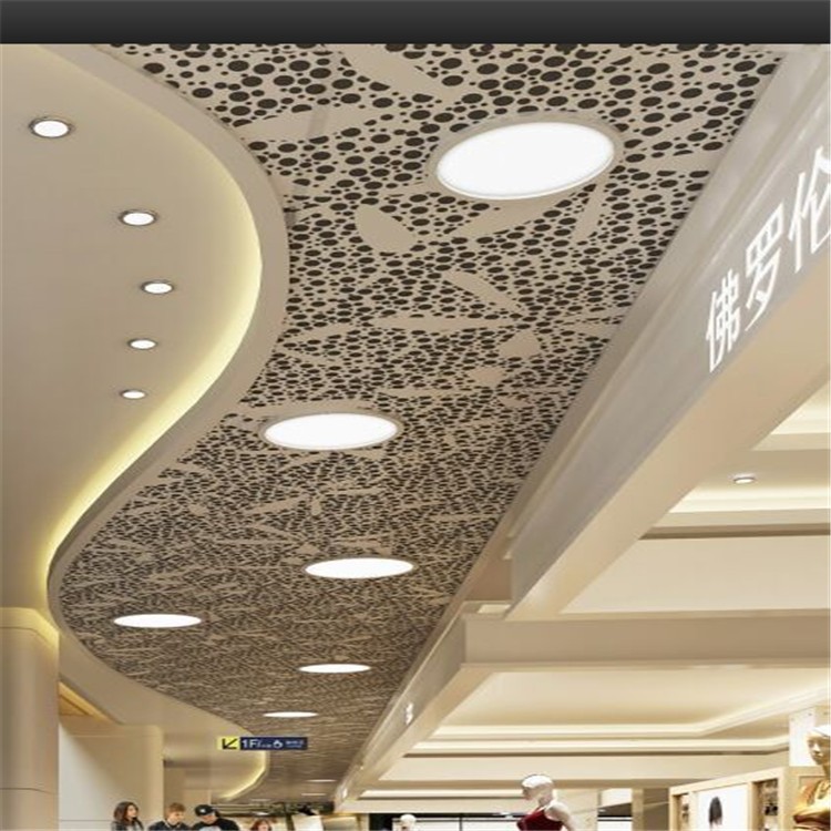 什么是鏤空鋁單板
